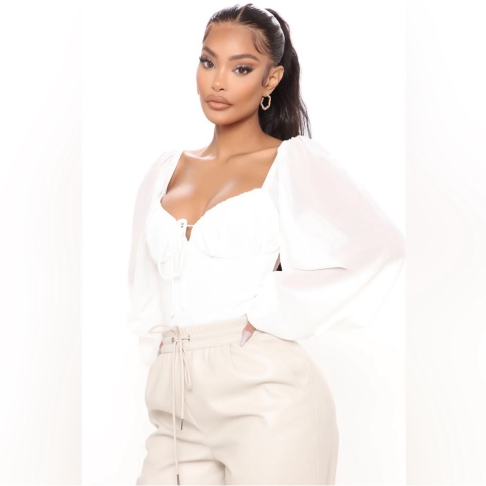 ❌SOLD❌NWOT Fashion Nova White Chiffon Balloon Sleeve Bodysuit